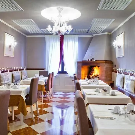Ducale Hotel 3*